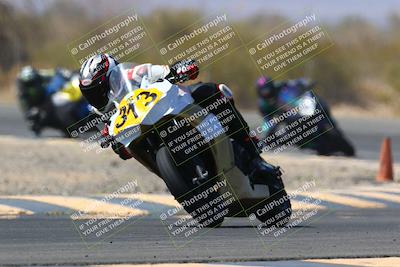 media/Apr-17-2022-CVMA (Sun) [[f474cfa795]]/Race 14 500 Supersport-350 Supersport (Holeshot)/